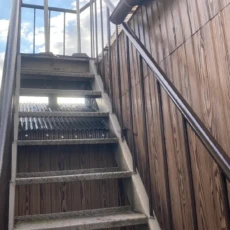 手すり塗装 中塗り